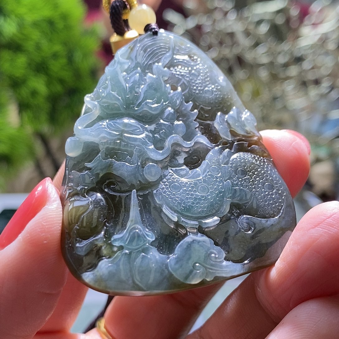 【闪购商品】翡翠颈饰未镶嵌龙牌