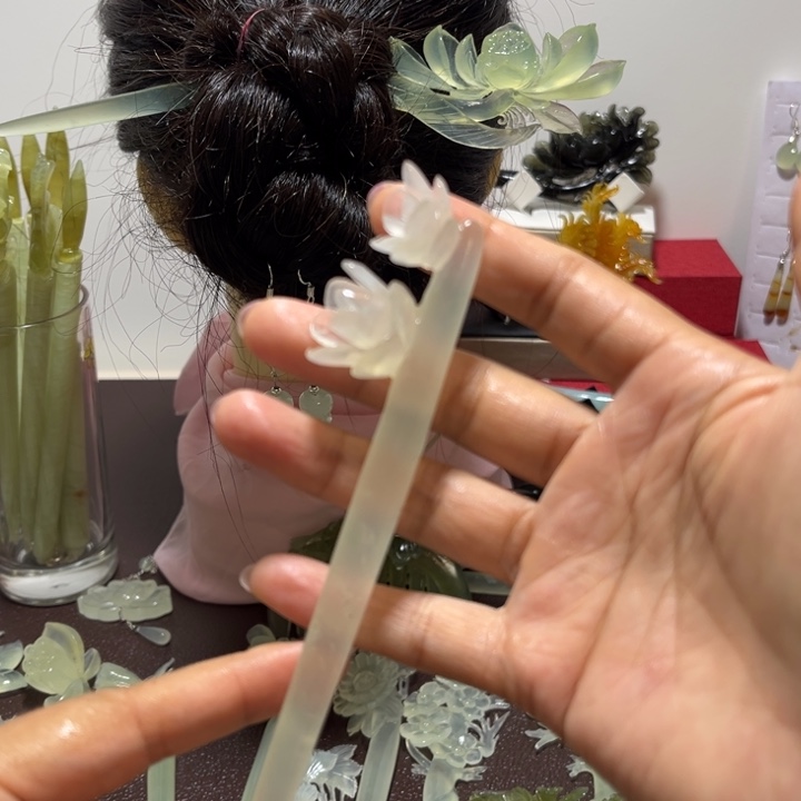 蛇纹石玉未镶嵌发饰