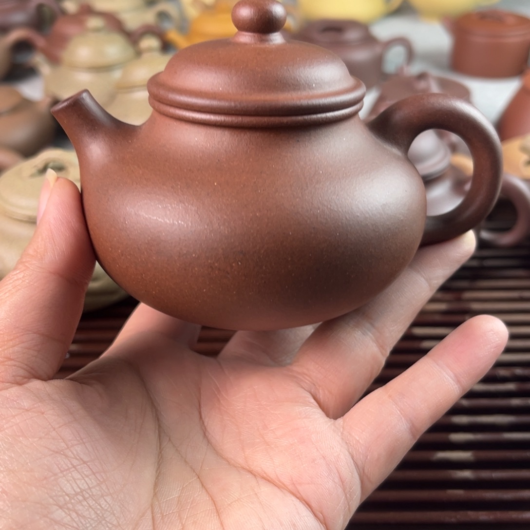 茶壶紫砂微瑕……………………