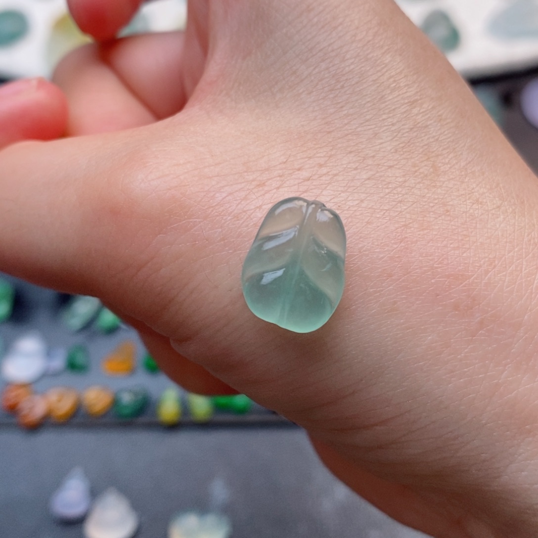 定制翡翠未镶嵌树叶