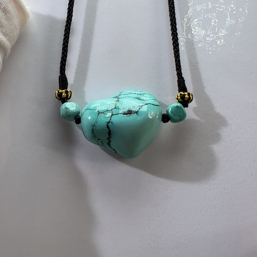 绿松石未镶嵌挂件