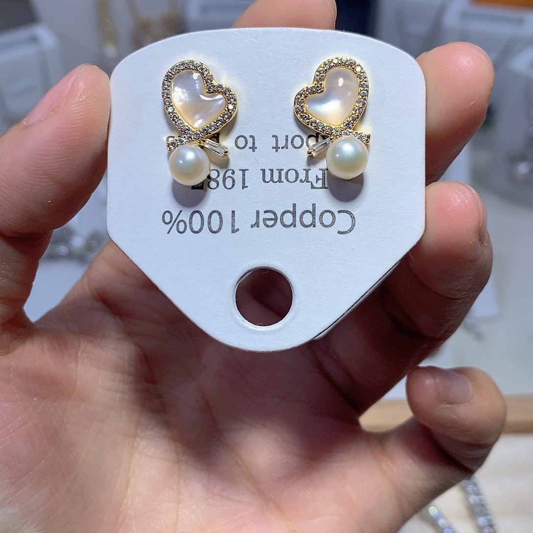 耳饰未镶嵌淡水珍珠