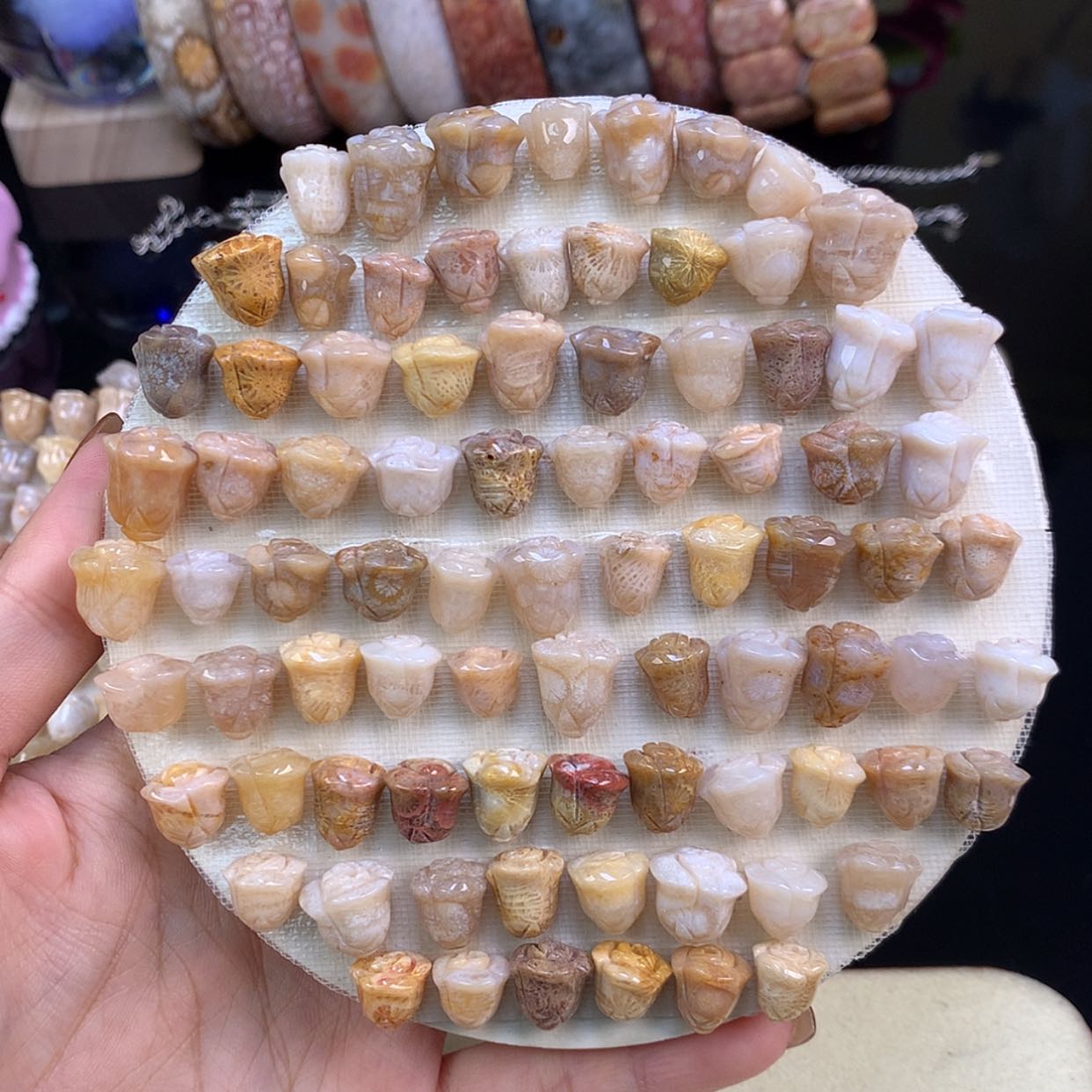 【闪购商品】颈饰未镶嵌硅化珊瑚（珊瑚玉）玫瑰花20漏10元一个（5号）