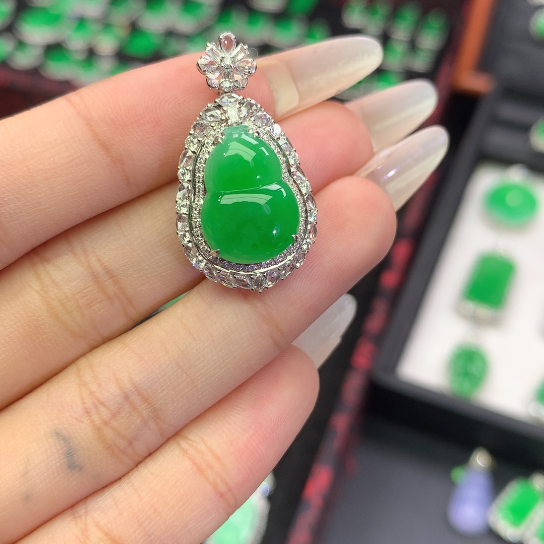 翡翠18K金镶嵌吊坠(不含链)