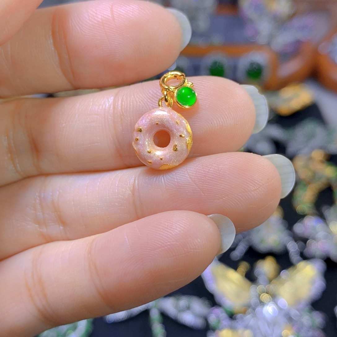 翡翠颈饰银S925镶嵌天然翡翠