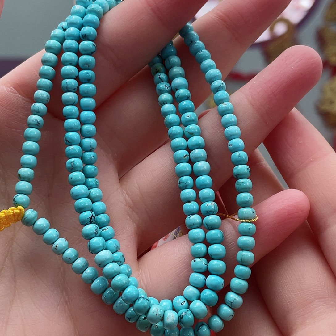 绿松石颈饰未镶嵌