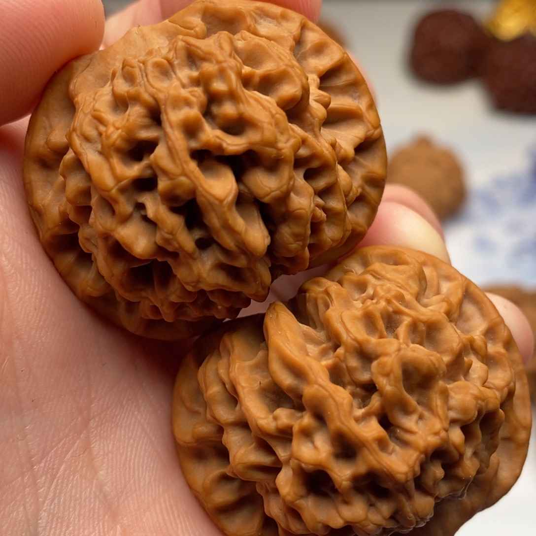 Y***S文玩核桃把件秦闷