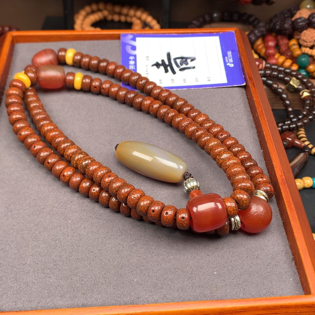 星月菩提吊坠金**．菩提