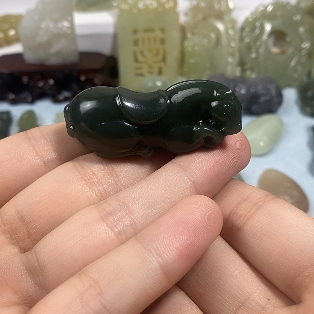 和田玉未镶嵌挂件