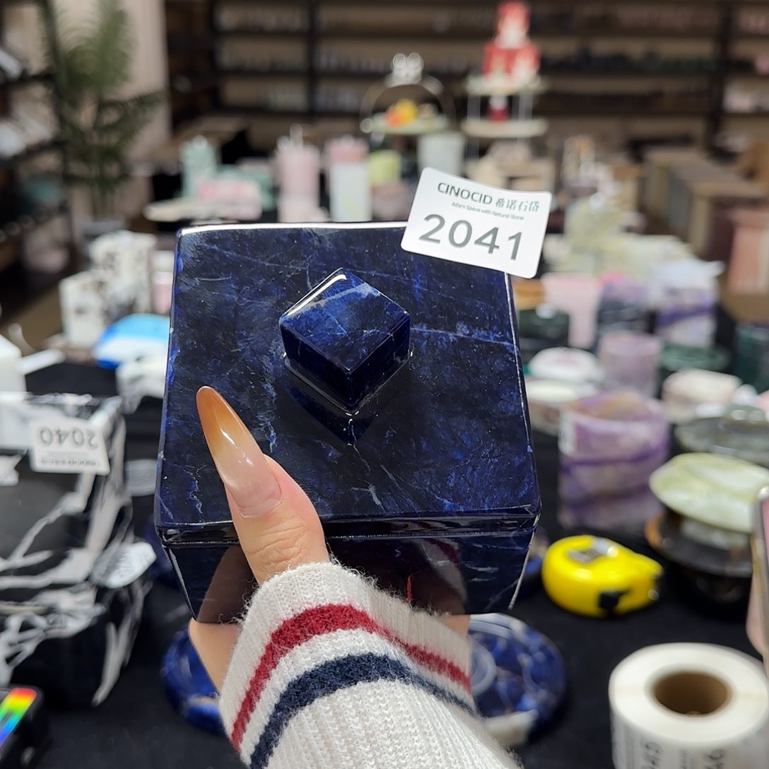 古*遥2041景泰蓝糖果罐