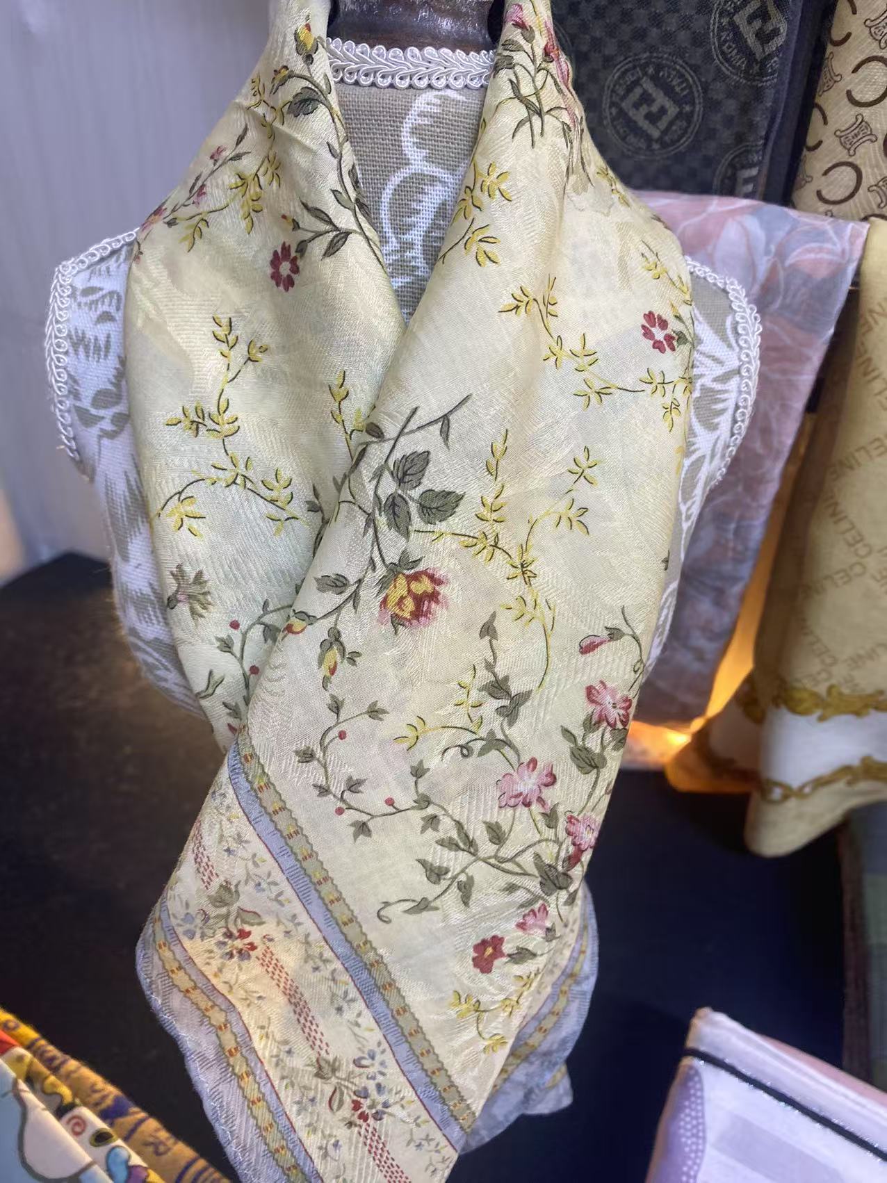 时尚百搭气质中古手帕