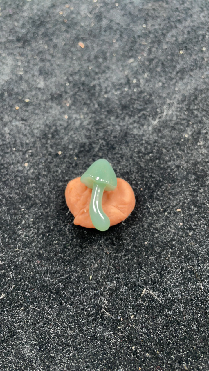 天然翡翠蘑菇 精品小件挂件可DIY小配件