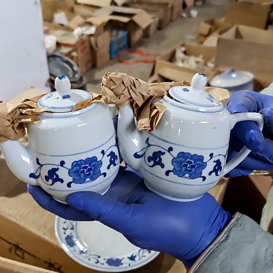 摆件陶瓷盘子碗啥都有