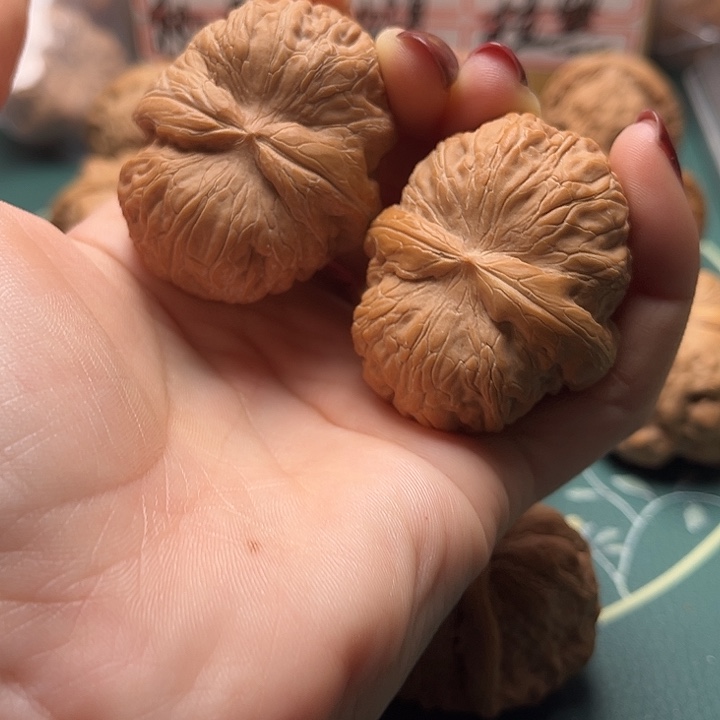 文玩核桃把件46元宝