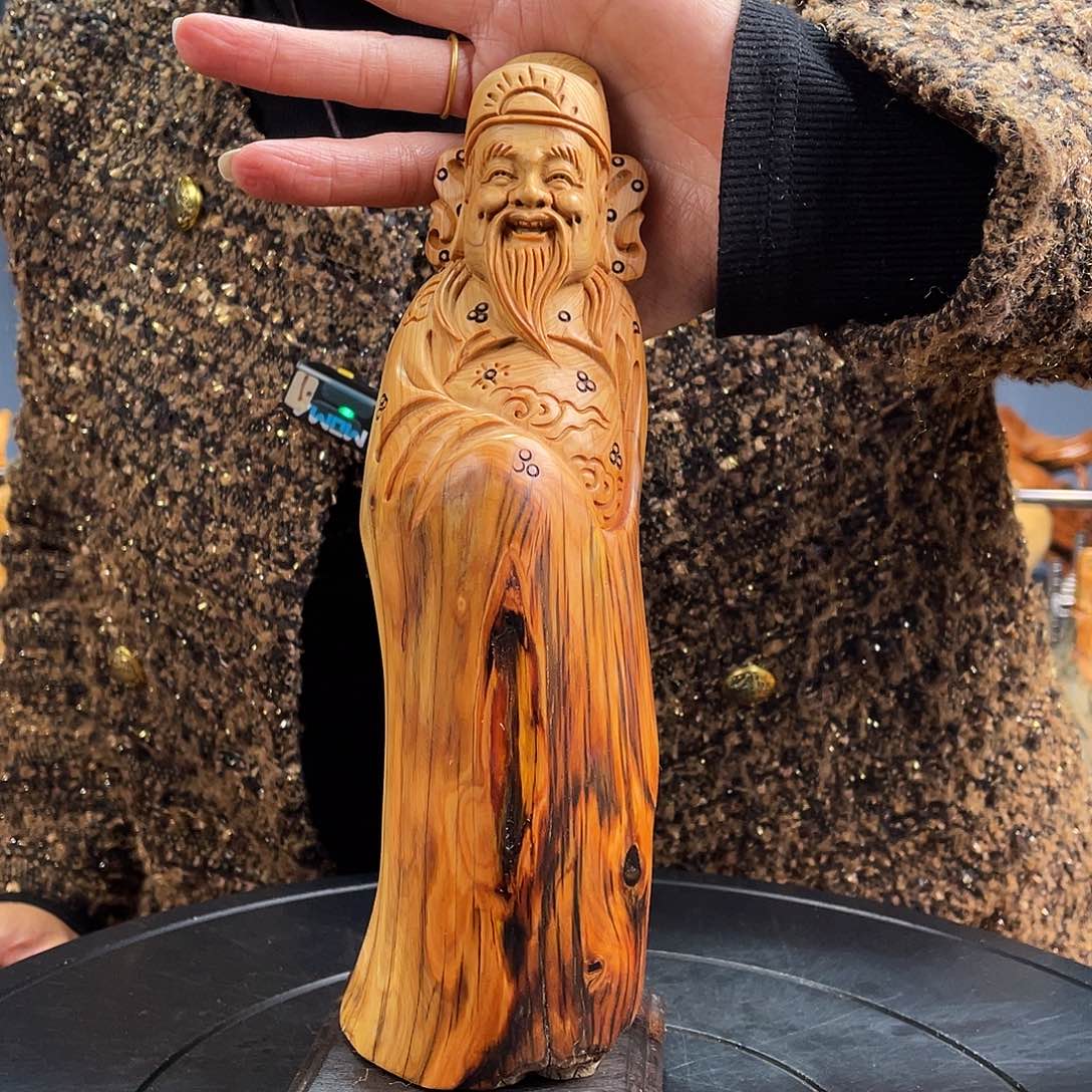 柏木（崖柏）随型艺术根雕