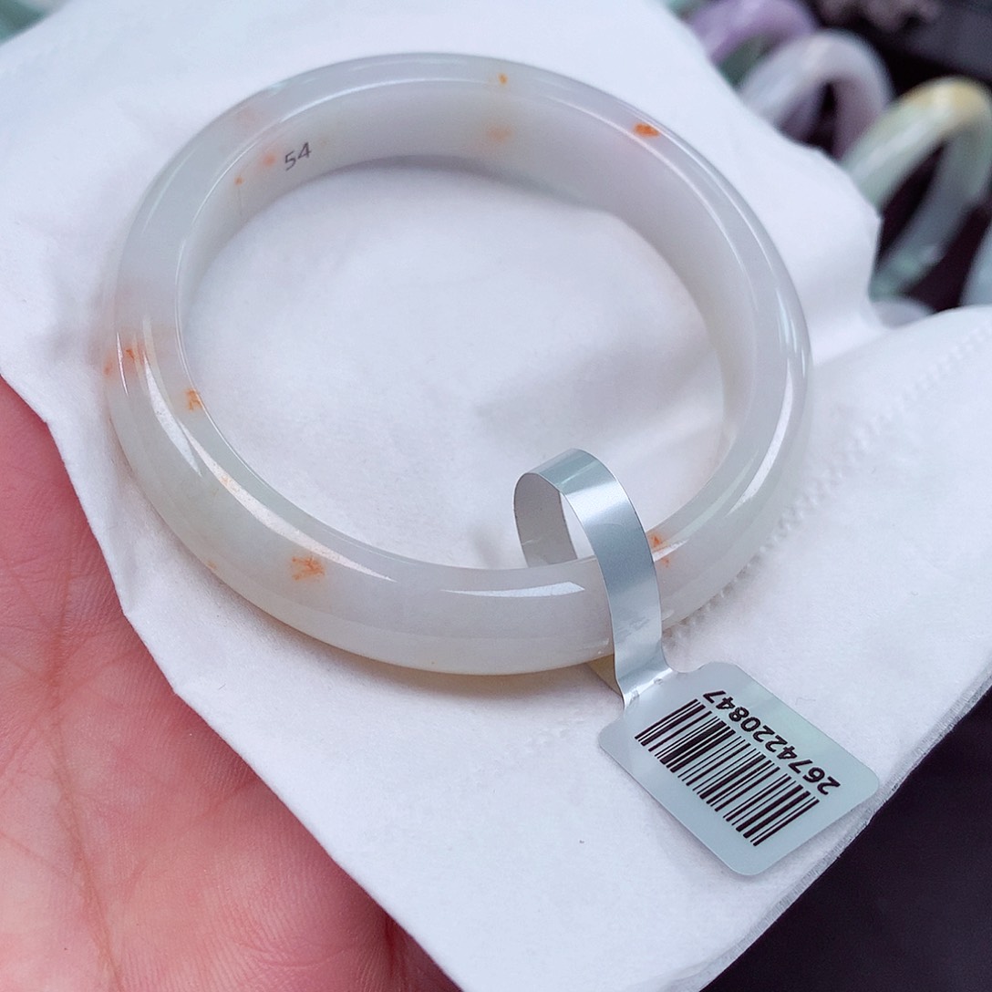 翡翠手镯未镶嵌圈口5455