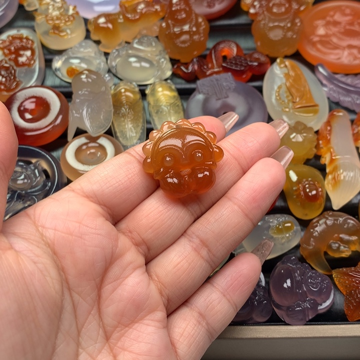 玛瑙/玉髓颈饰未镶嵌