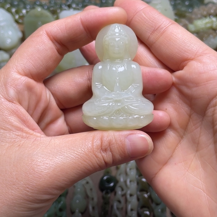 和田玉未镶嵌颈饰