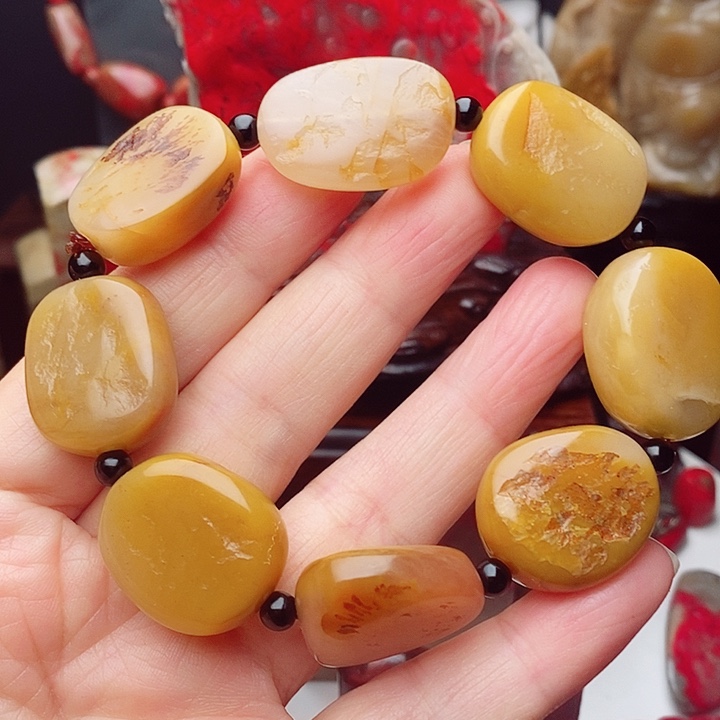 昌化鸡血石昌化鸡血石