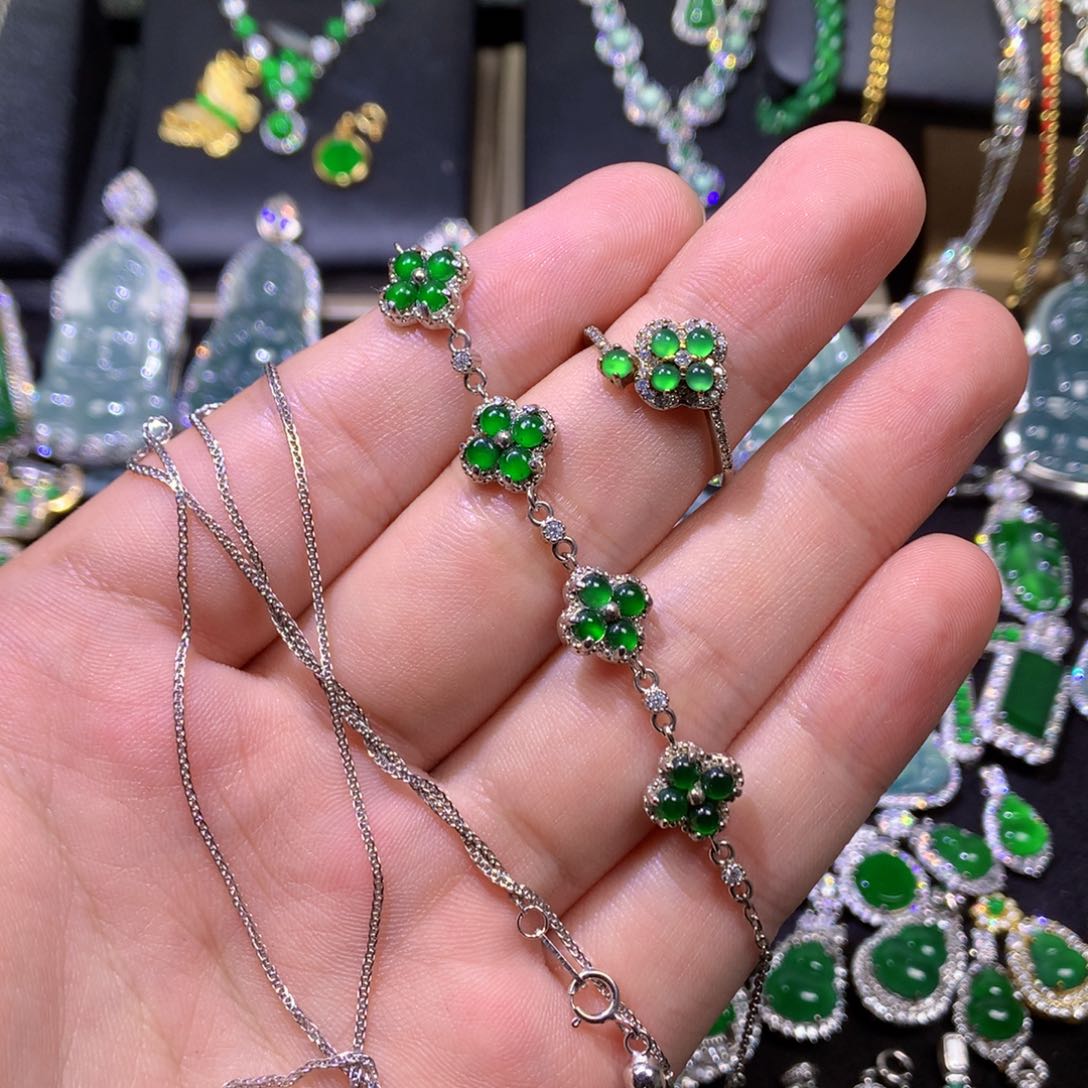 翡翠银S925镶嵌颈饰胖*76668655678866