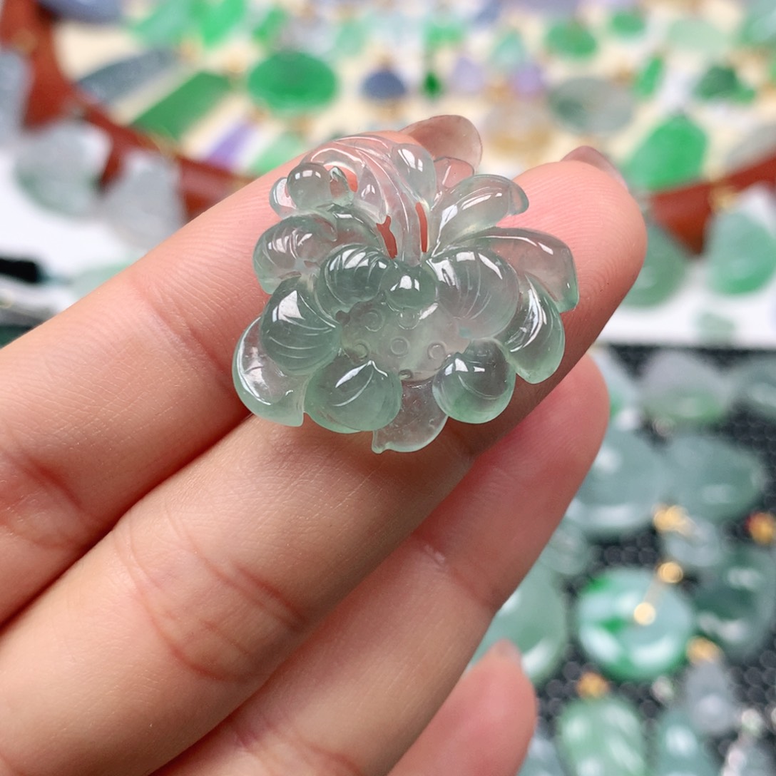 【闪购商品】翡翠吊坠(不含链)未镶嵌