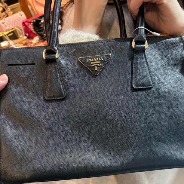 95新 Prada/普拉达 珍甄 黑金杀手手提包 11111