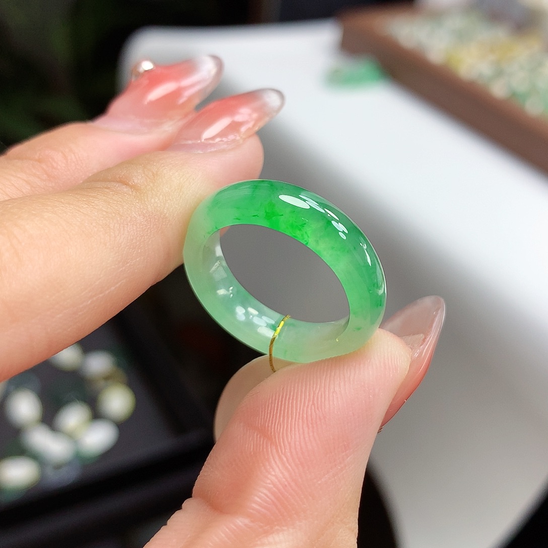 翡翠戒指未镶嵌15号