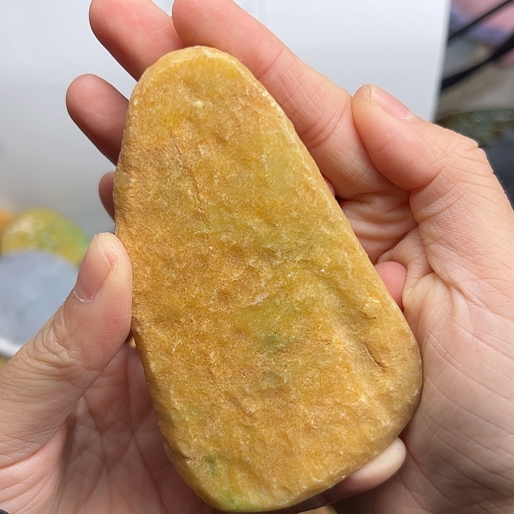 翡翠颈饰未镶嵌舜毛料