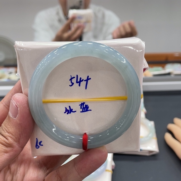 翡翠未镶嵌手镯缅甸翡翠