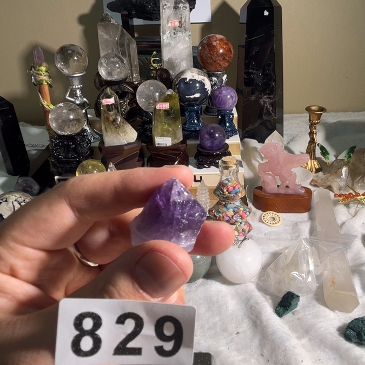 未镶嵌水晶大型摆件（非配饰）