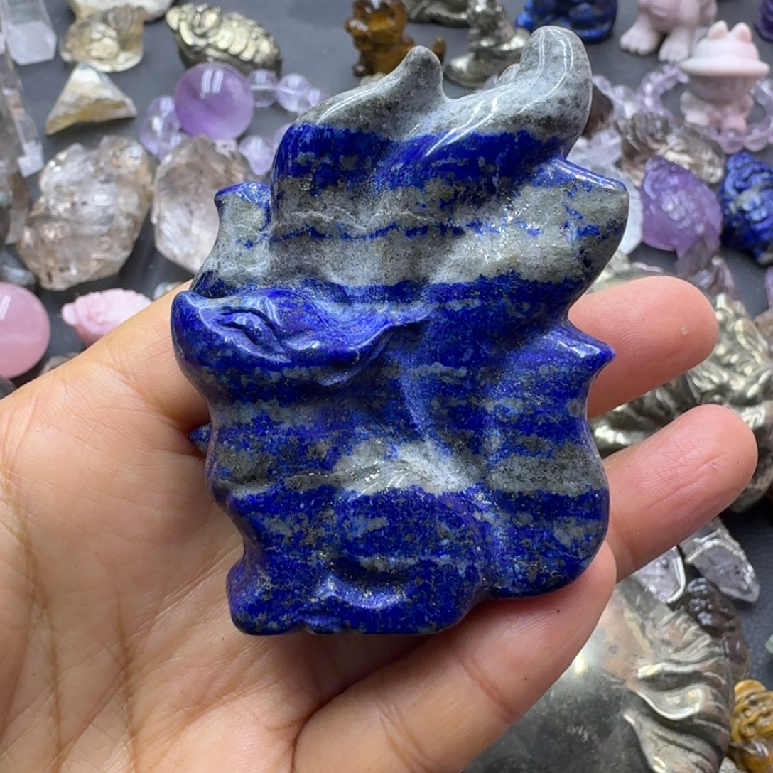 D***狄石材九尾摆件的设计