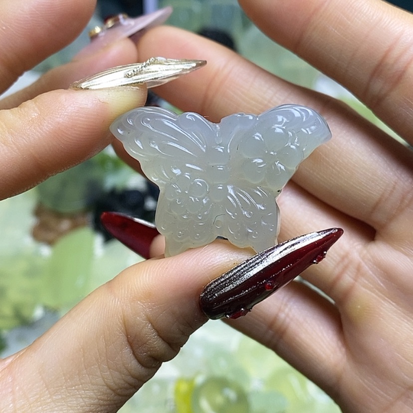 【闪购商品】蛇纹石玉颈饰未镶嵌