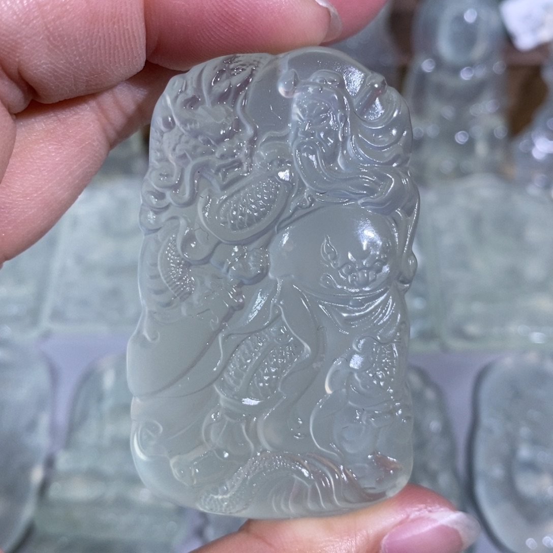 未镶嵌岫玉颈饰吊坠