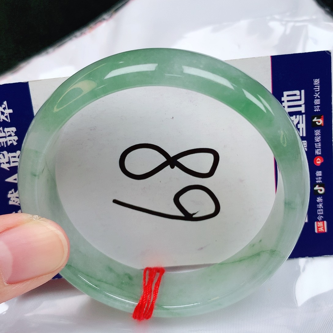 翡翠手镯未镶嵌缅甸天然A货翡翠