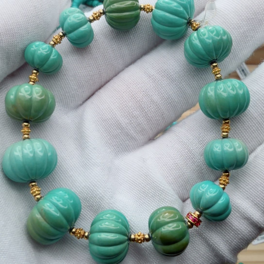 绿松石未镶嵌珠宝奇石