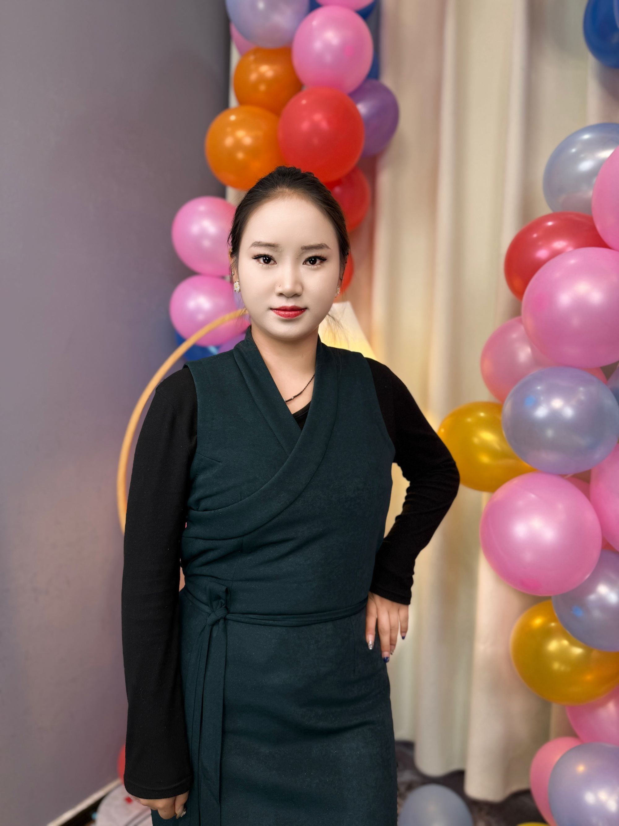 全新冬季加绒加厚无袖藏服博拉