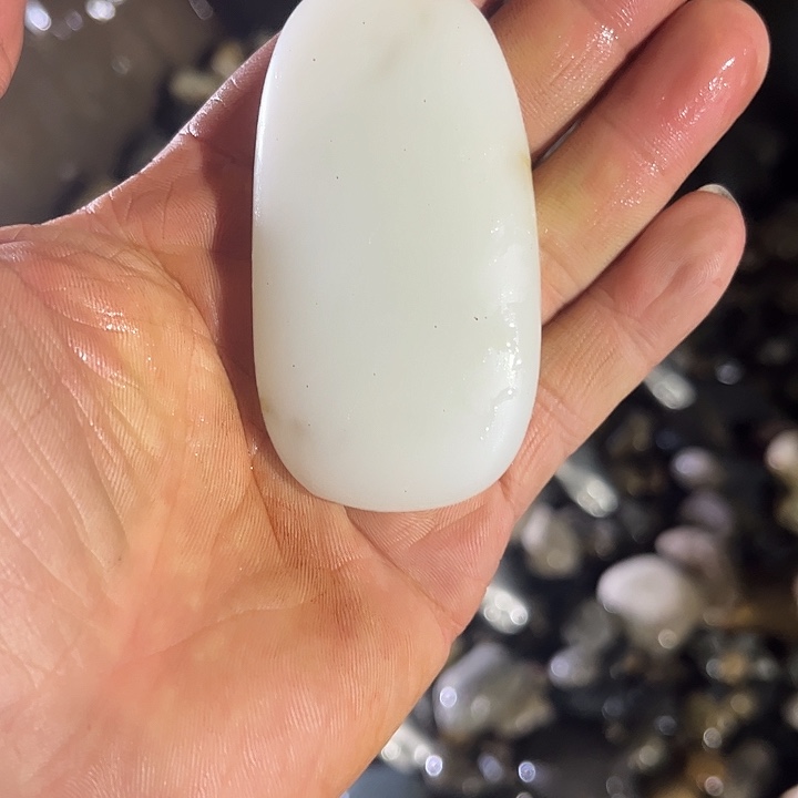 未镶嵌和田玉（糖玉）挂件