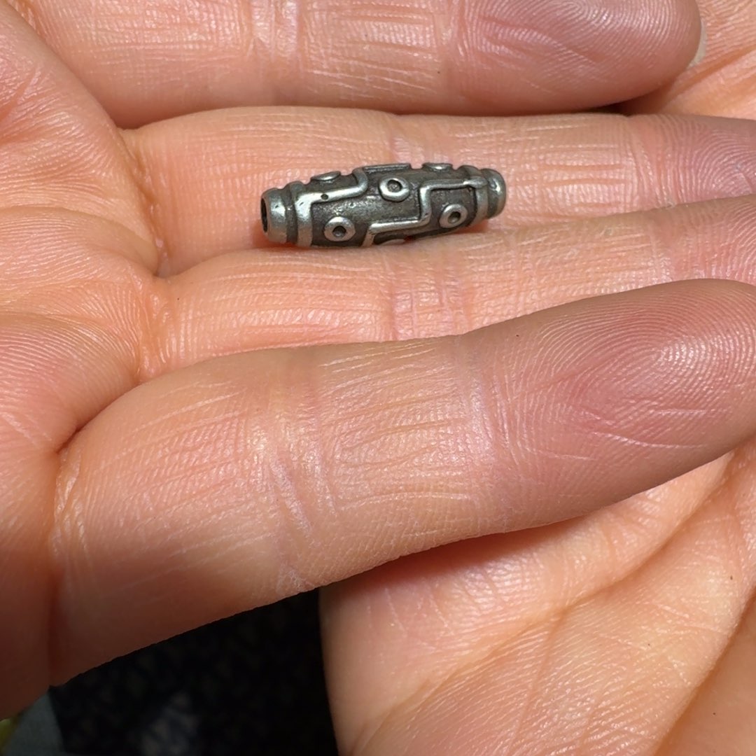 京门圜铜的小珠子