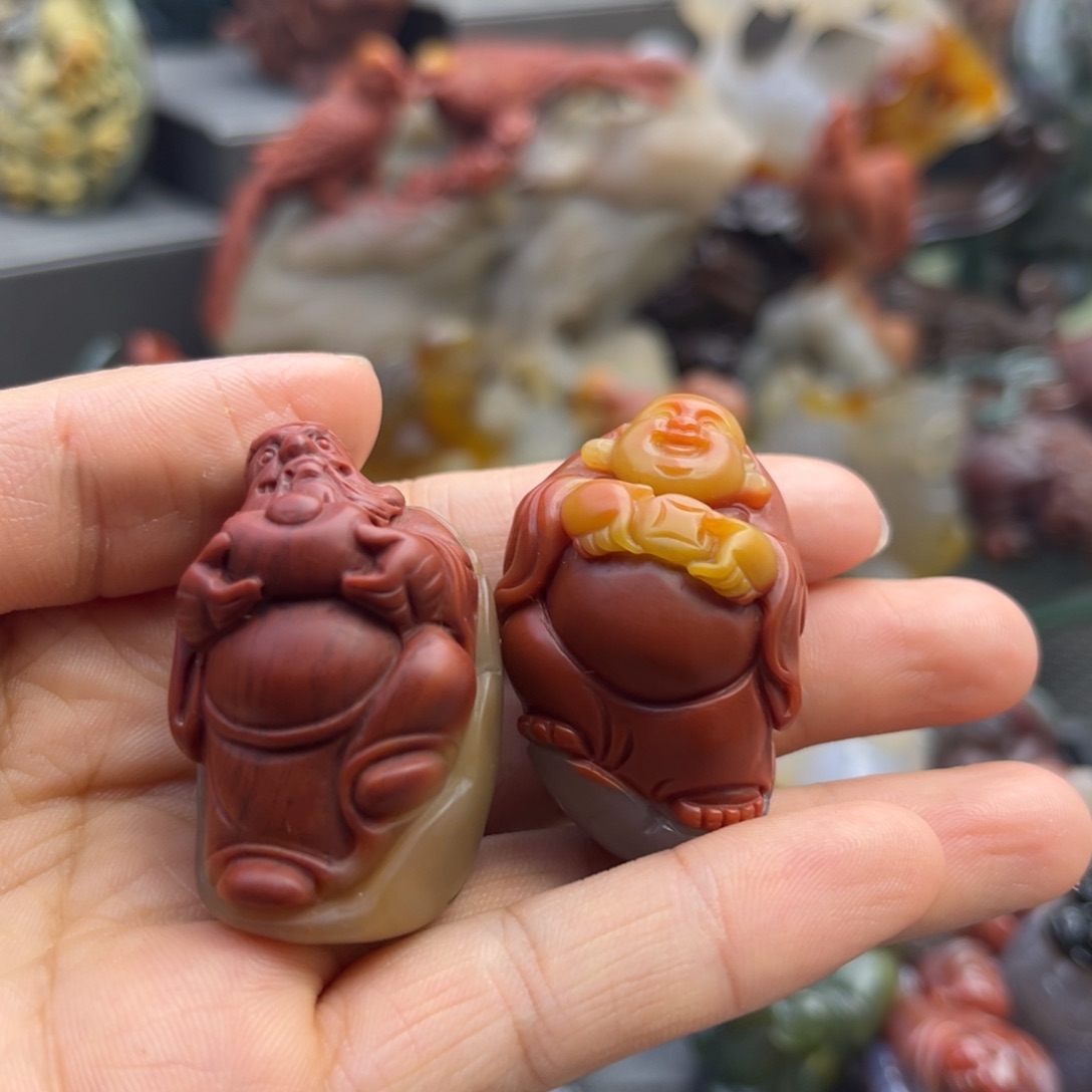 流***兔石英质玉未镶嵌颈饰