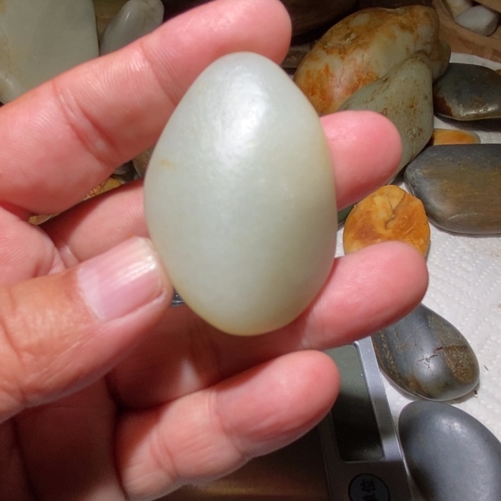 用***9和田玉（子料）未镶嵌颈饰