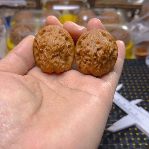 文玩核桃吊坠罗汉