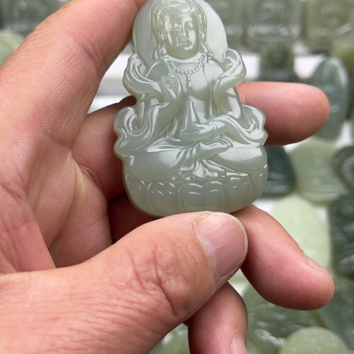 小***3和田玉未镶嵌颈饰