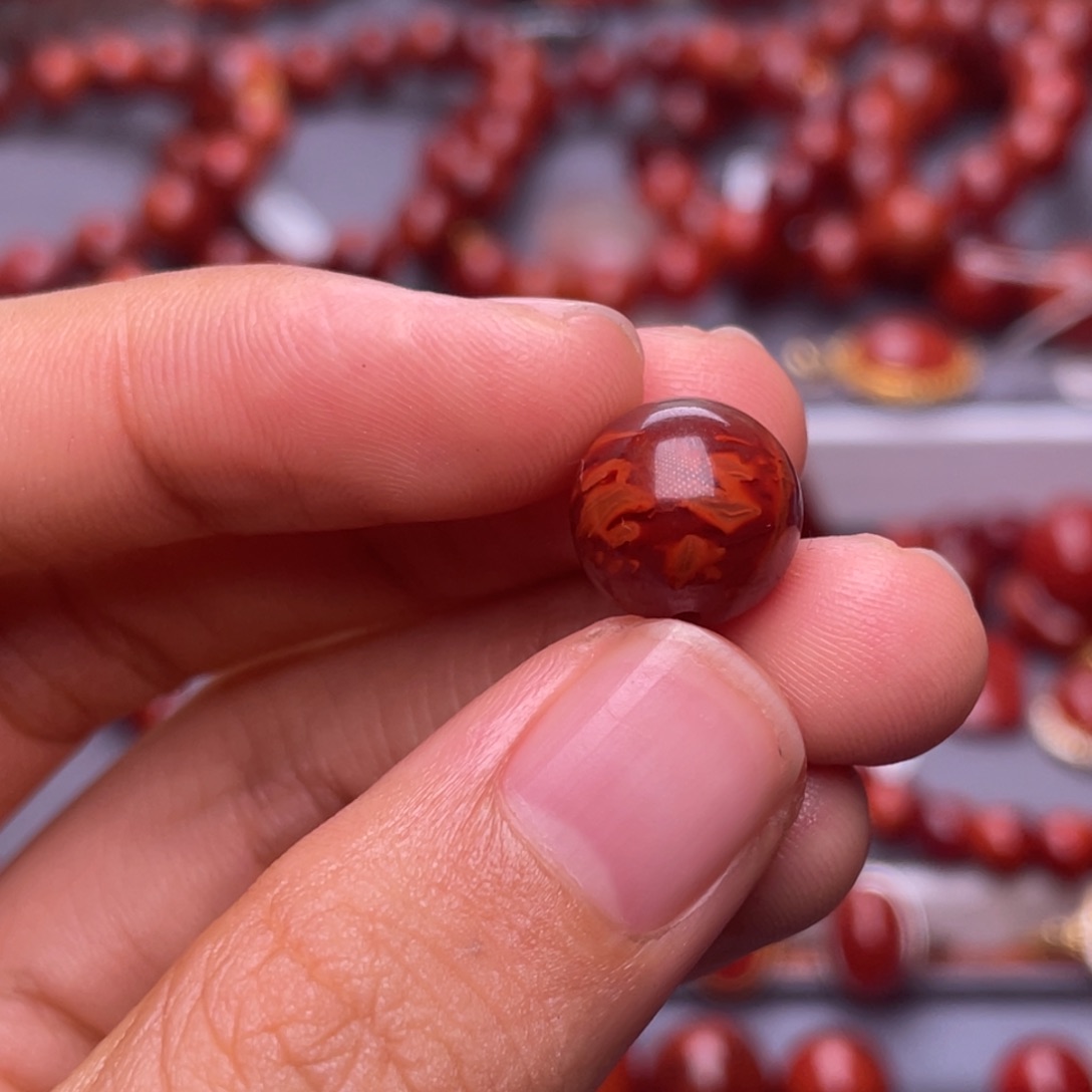 桦***桦南红玛瑙未镶嵌其他天然原矿）11mm玫瑰红火焰单珠