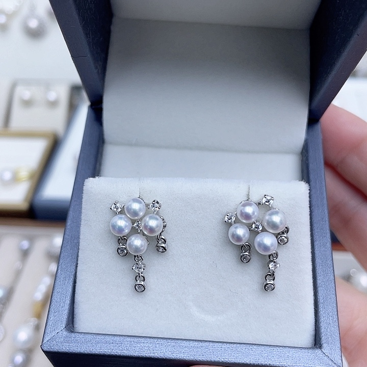 淡水珍珠耳饰18K金镶嵌小*莉