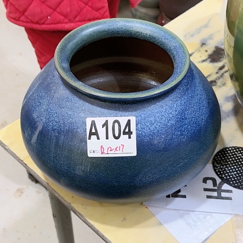 红陶景德镇手工雕工工艺大师