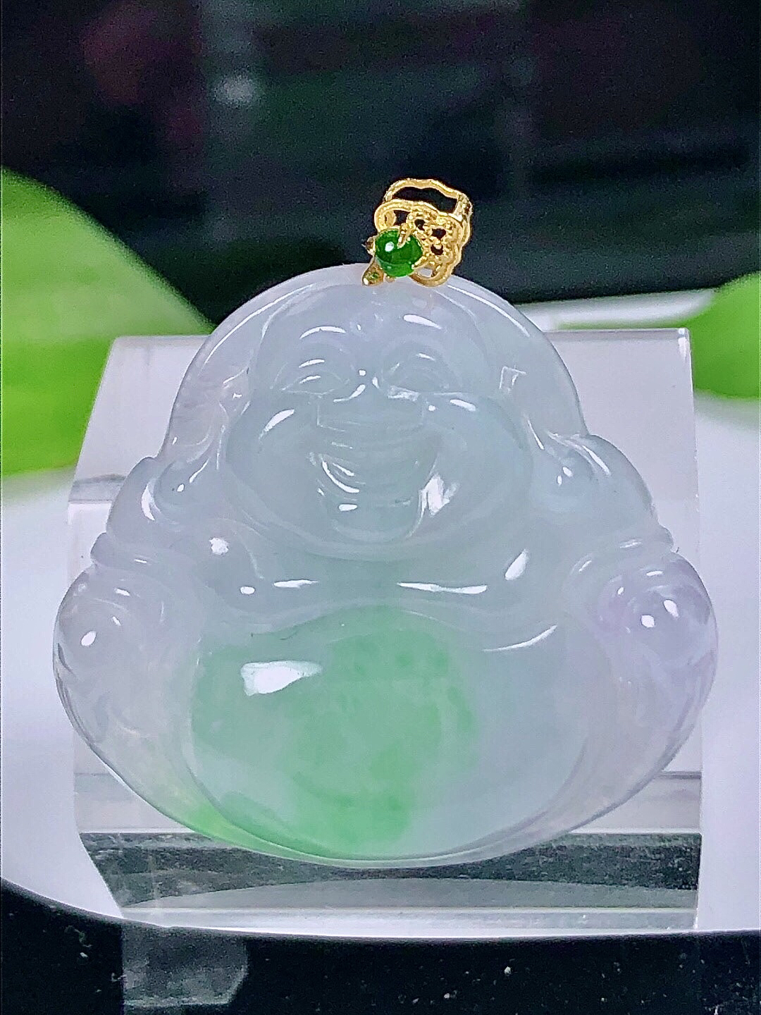 天然翡翠A货，18K金扣镶嵌冰种玉坠春彩佛公吊坠挂件女款气质