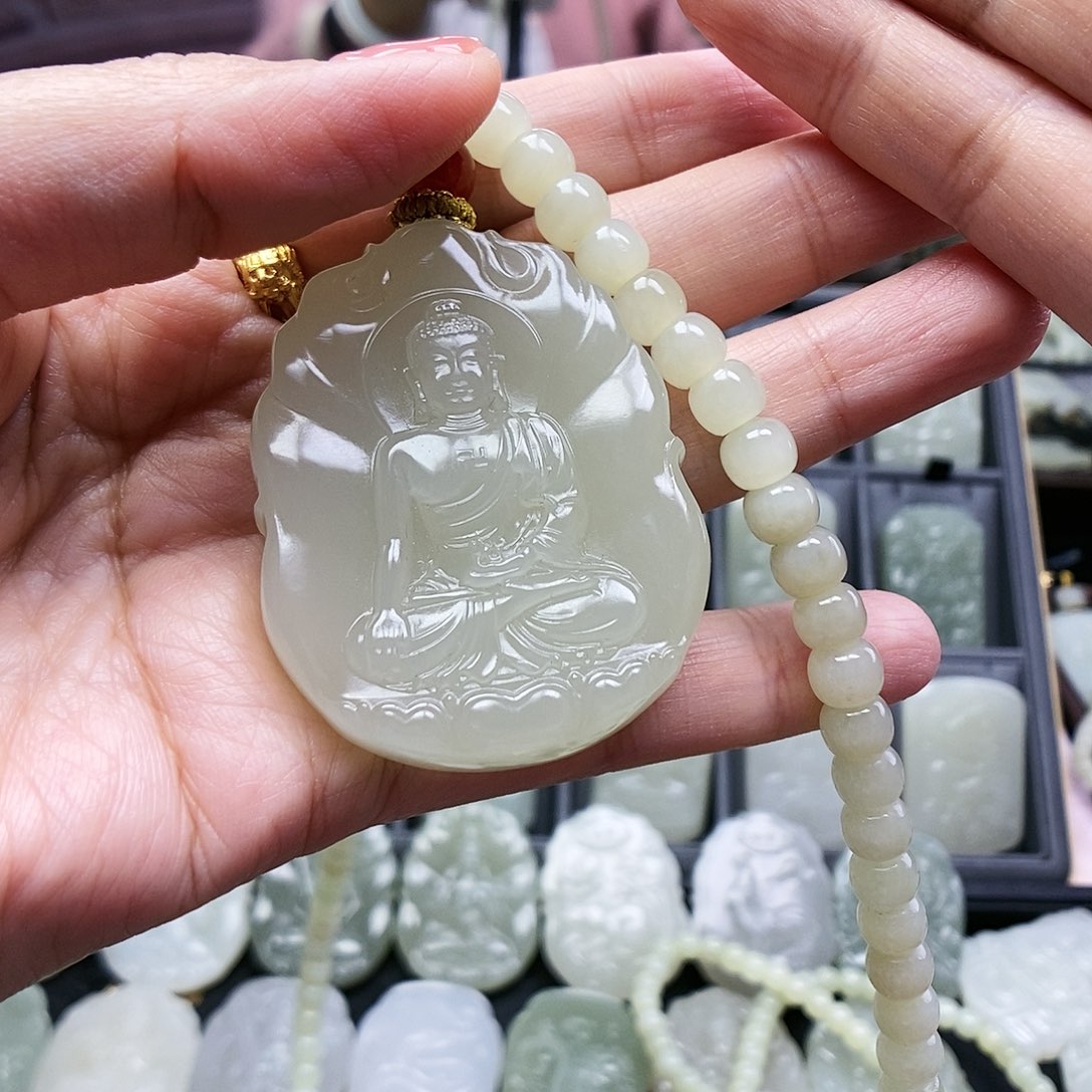 和田玉颈饰未镶嵌随*