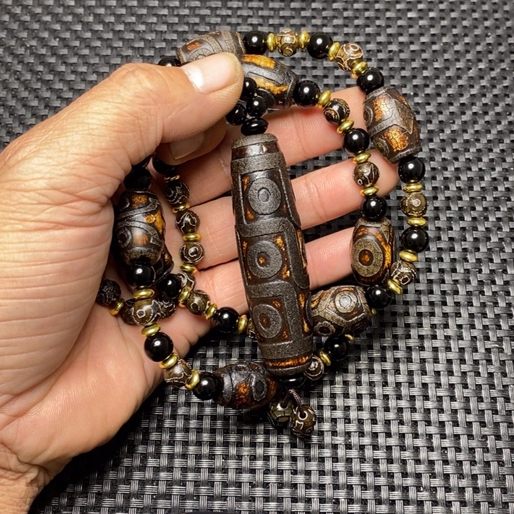 双***远玛瑙/玉髓未镶嵌手链