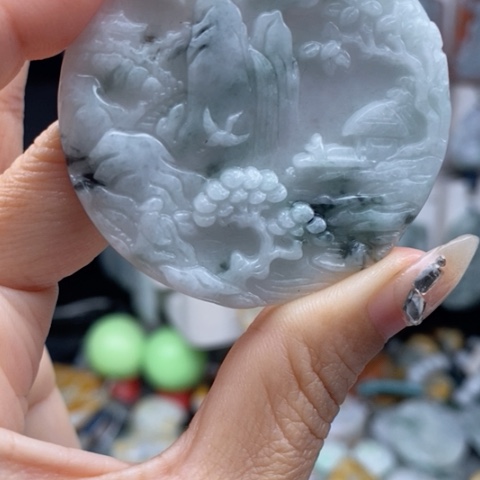 翡翠颈饰未镶嵌翡翠