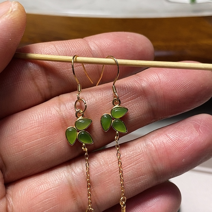 慧***姐和田玉（碧玉）未镶嵌颈饰